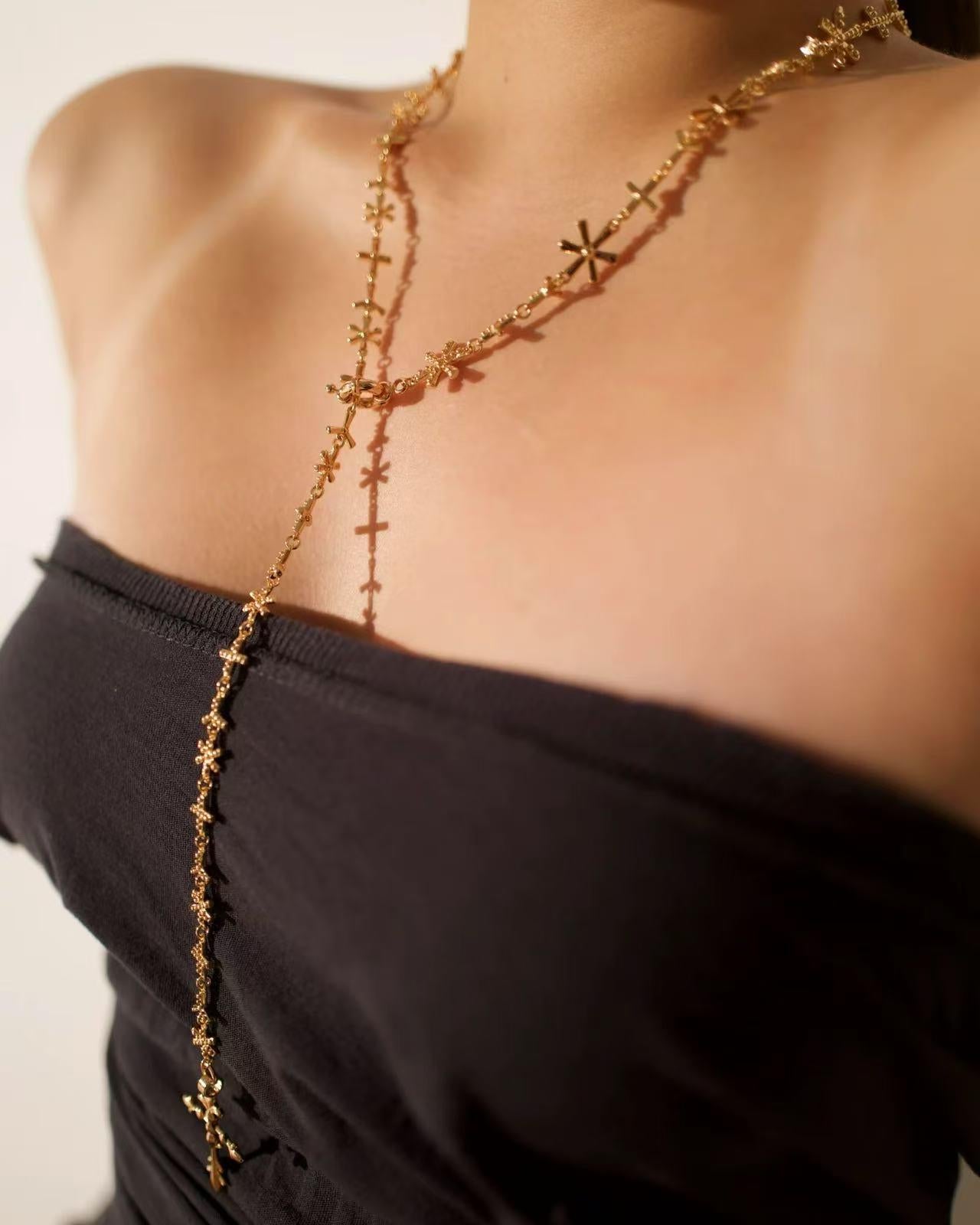Adjustable cross chain
